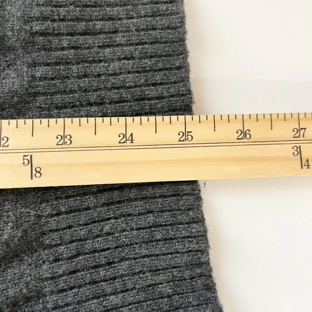 J. Crew Men's‎ Lambswool Gray Quarter Zip Pullover Sweater - Size Small